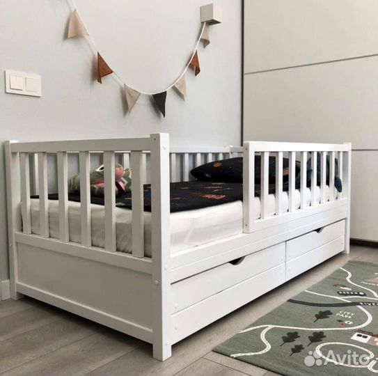 Детская кровать Basic массив