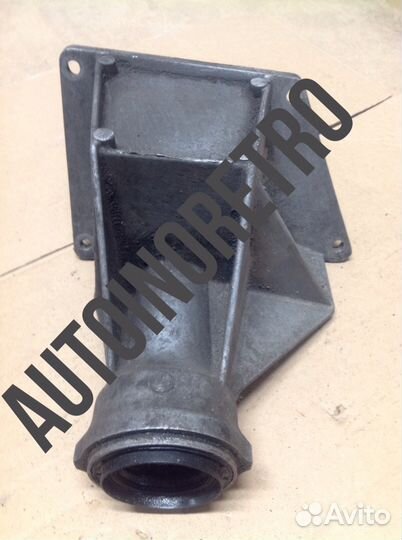 Кронштейн промежуточного вала BMW X5 E53. 3153-750