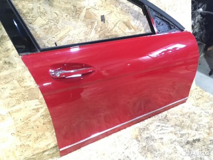 Дверь передняя правая Mercedes-Benz C-Class W204