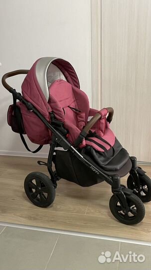 Коляска 2 В 1 Tuttis Nanni эко-кожа ягодный цвет