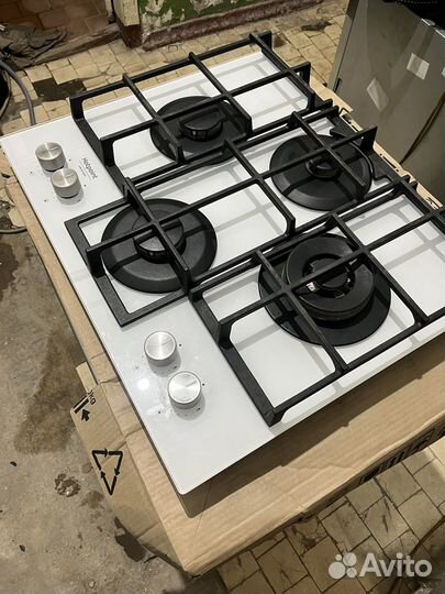 Итальянская Газовая варочная панель Hotpoint