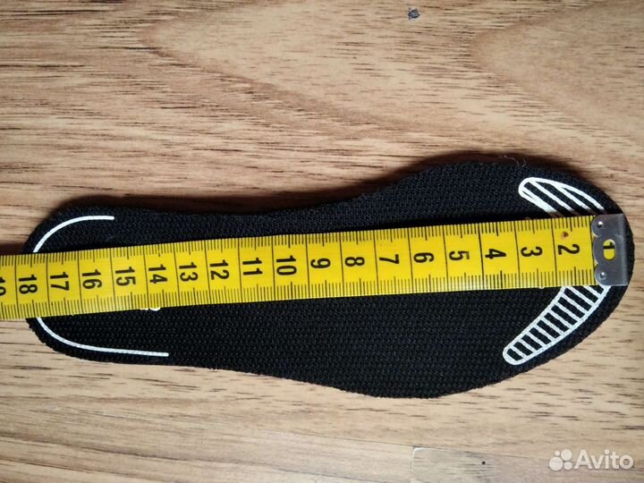 Футбольные бутсы adidas, 29-30 размер