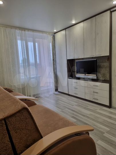 1-к. квартира, 42 м², 3/25 эт.