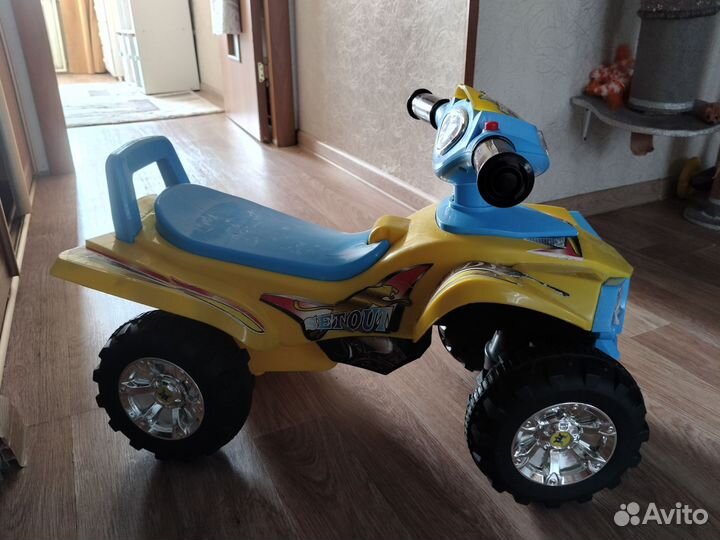 Детский мотоцикл толокар