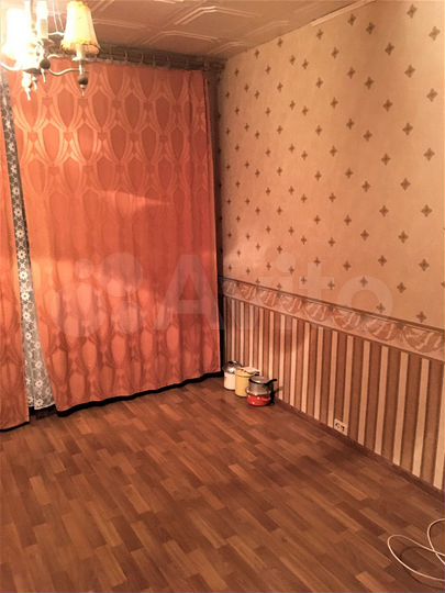 Комната 23 м² в 5-к., 2/5 эт.