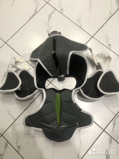 Нагрудник хоккейный reebok 20k pro