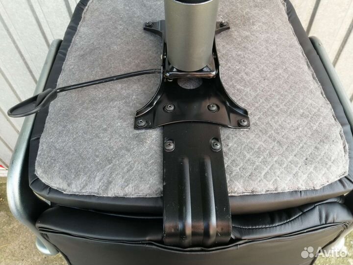 Кресло руководителя черное