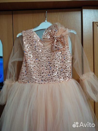 Нарядное платье для девочки