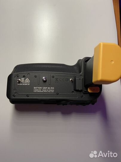 Cannon Battery Grip/Держатель аккумуляторов BG-R10