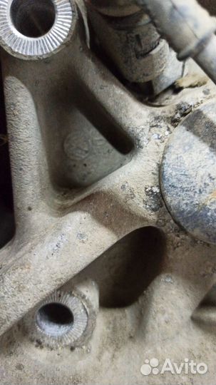 Кулак задний правый Volkswagen Passat B6