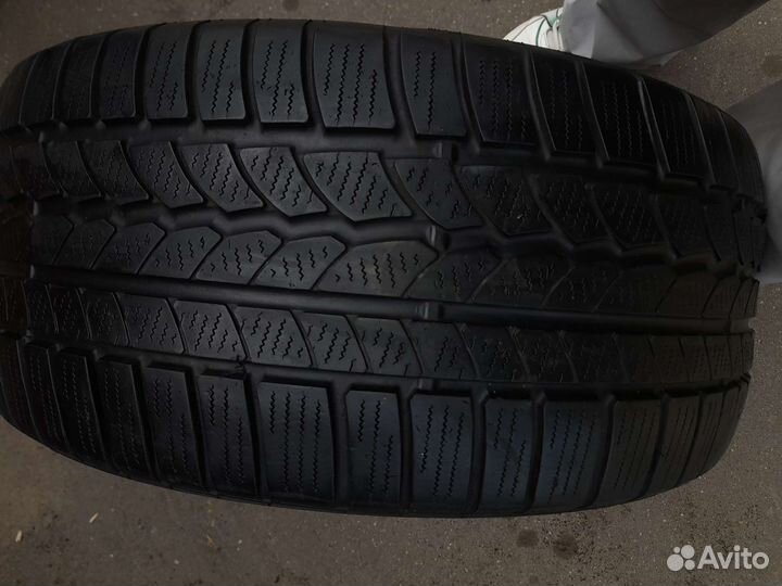 Continental Conti4x4IceContact 275/40 R20 106V