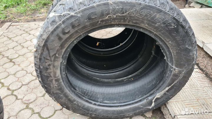 Bridgestone Ice Cruiser 7000 205/60 R16