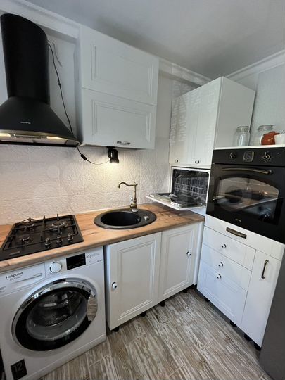 3-к. квартира, 72 м², 1/5 эт.