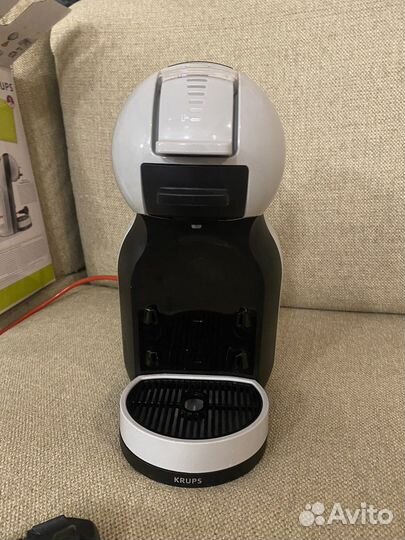 Кофемашина Nescafe dolce gusto