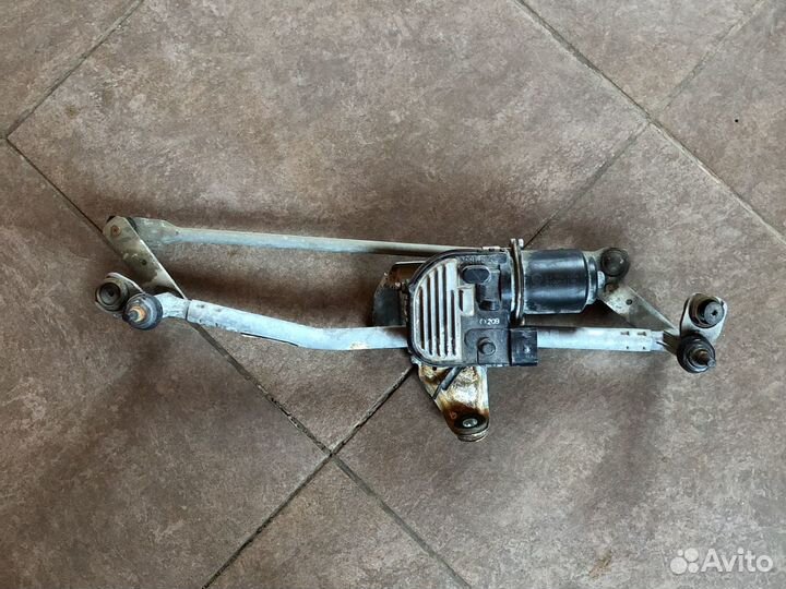 Фольксваген пассат Б6 трапеция стеклоочистителя