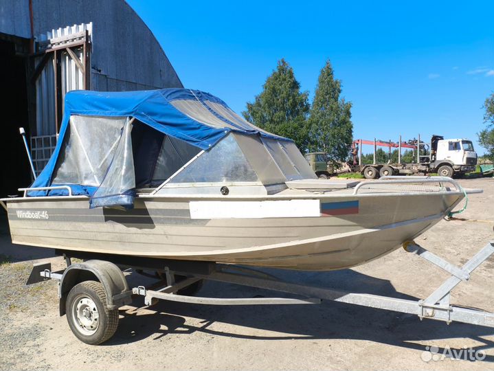 Моторная лодка Windboat-46 с мотором Mercury 40EPT