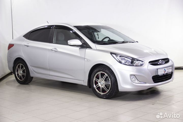 Hyundai Solaris 1.6 AT, 2011, 150 000 км