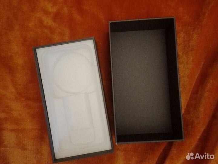 Наушники,гарнитура, коробка от iPhone8