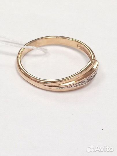 Золотое кольцо с камнем 17р