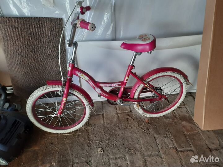 Велосипед для девочки в отличном состоянии
