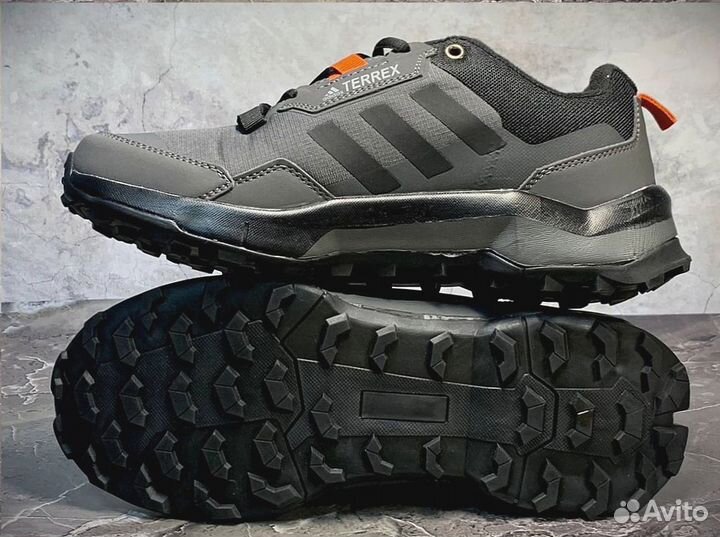 Кроссовки adidas terrex 44 размер