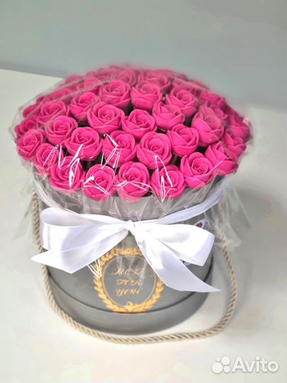 Розы из Белого Шоколада - 37 шт в Коробке