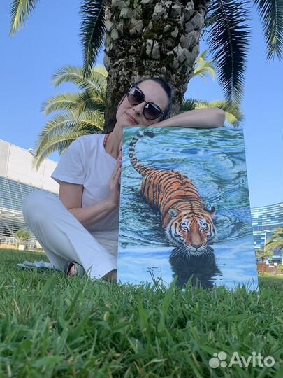 Картина акрилом на холсте 