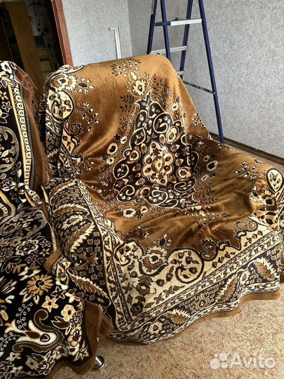 Диван и кресло