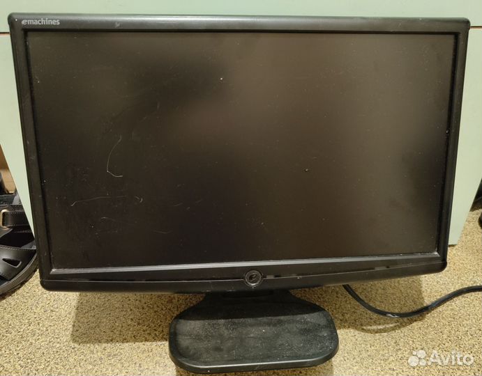 Монитор emachine e19