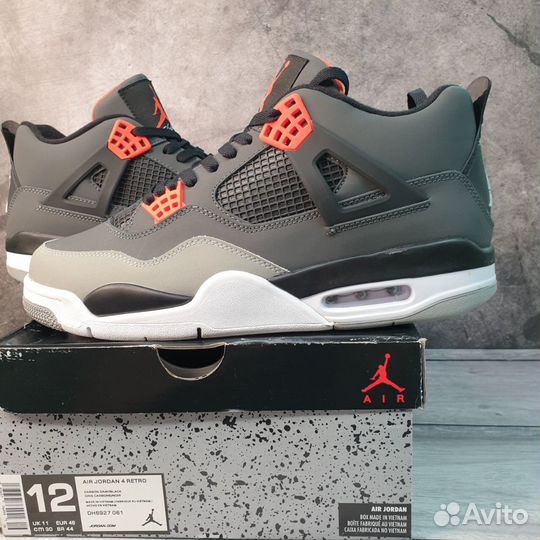 Nike air jordan 4 retro