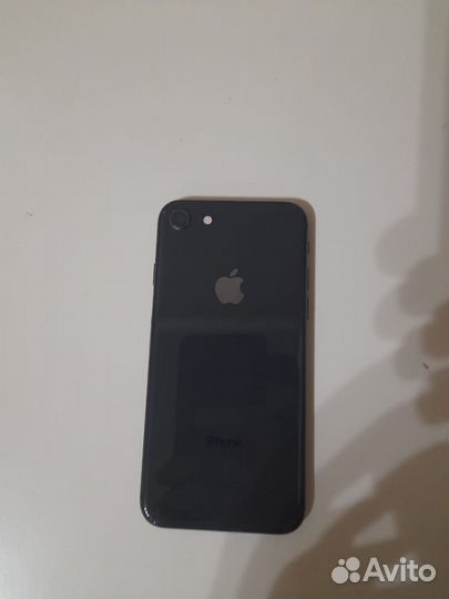 iPhone 8, 64 ГБ