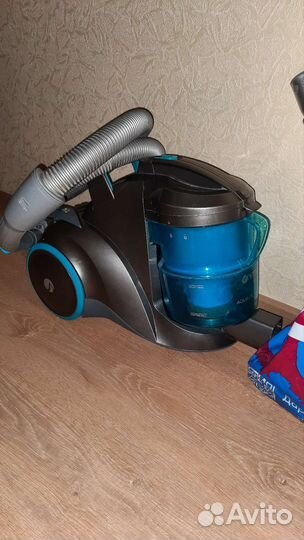 Пылесос с аквафильтром vitek VT-1835 B