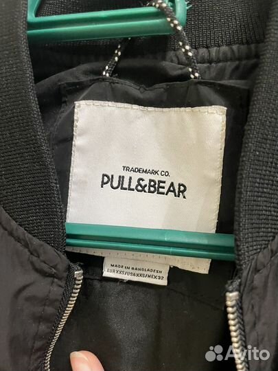 Бомбер, ветровка, куртка pull bear