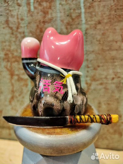 Статуэтка манящий кот Манеки Неко