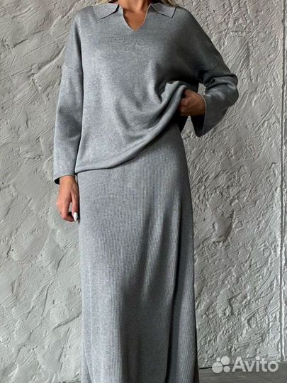 Вязанный костюм с юбкой