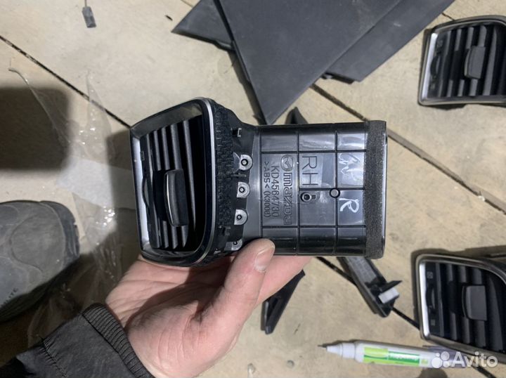 Воздуховод печки правый Мазда 6 gj