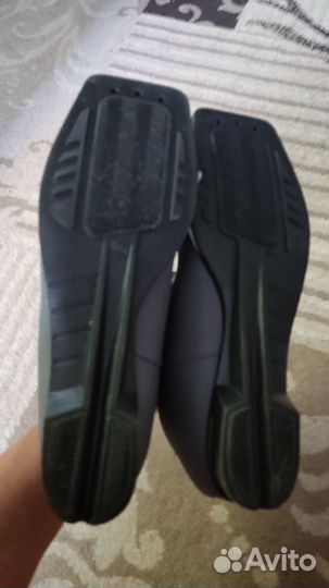 Лыжные ботинки