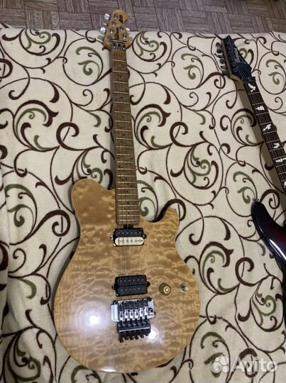 MusicMan Axis 1998