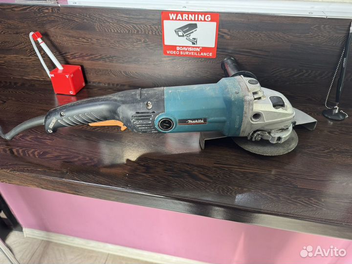 Ушм болгарка makita 230 ga9010c