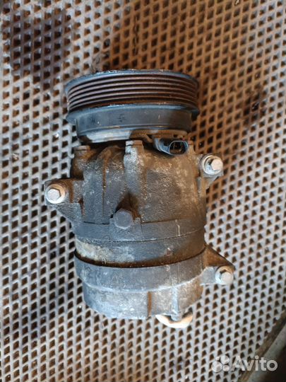 Компрессор кондиционера renault megane kangoo K4M