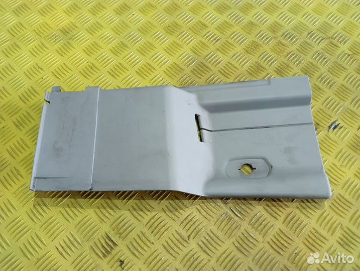 Накладка внутренняя справа правая Man Tgl Tgm