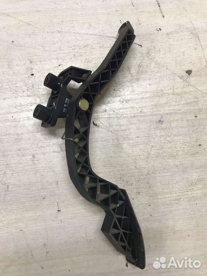 Педаль газа Hyundai elantra 3