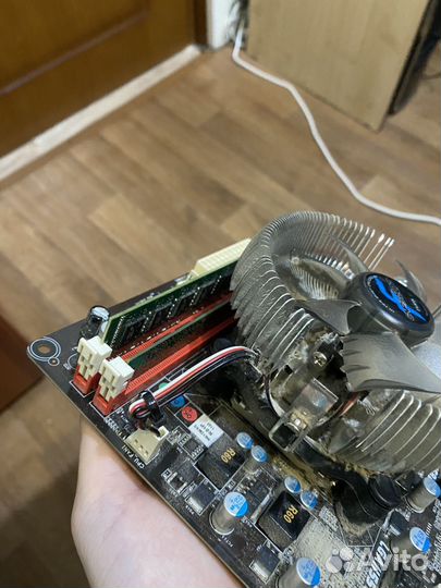 Материнская плата с процессором
