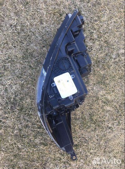 Фара KIA Sorento правая