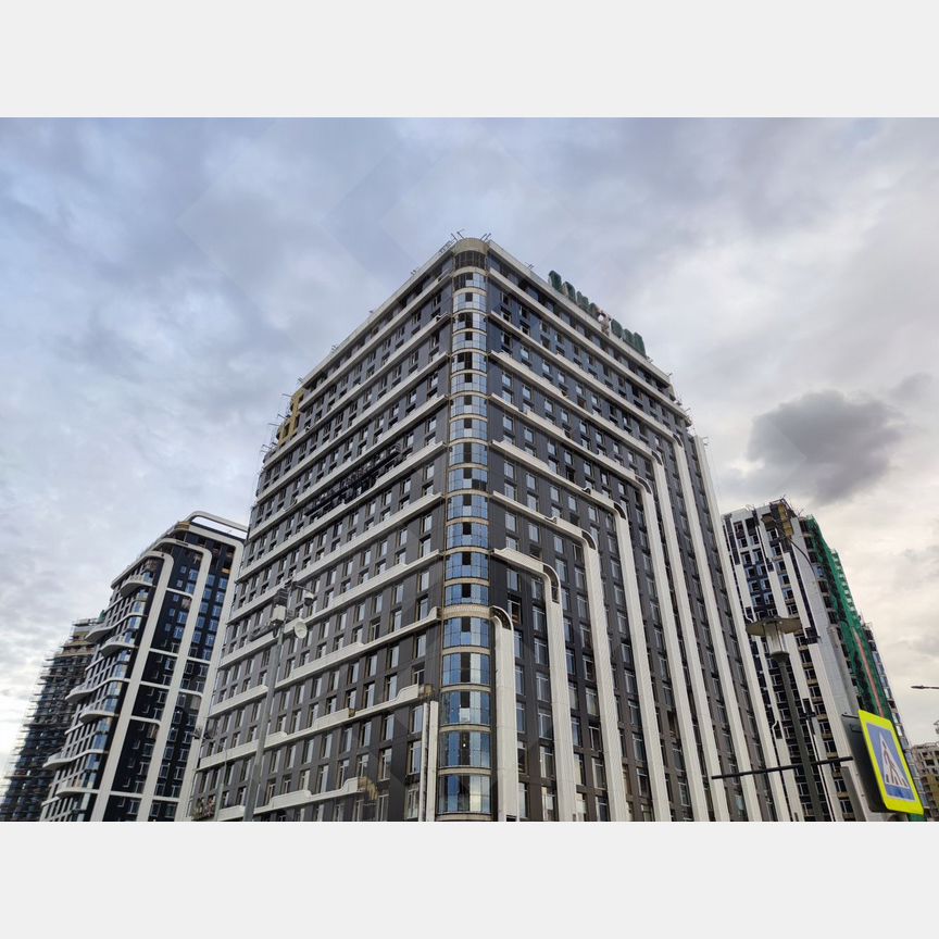 3-к. квартира, 84 м², 8/23 эт.