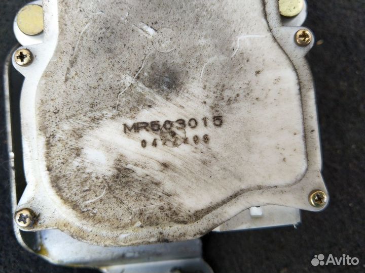 Активатор замка багажника Mitsubishi Pajero Sport