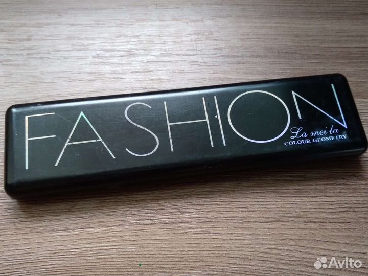 Тени для век