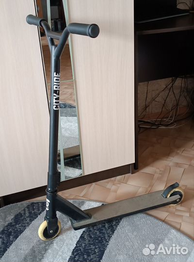 Трюковой самокат