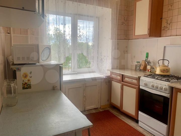 2-к. квартира, 43 м², 3/5 эт.