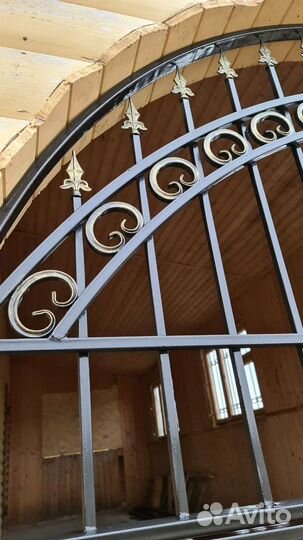 Крыльцо, ступеньки, ограждения